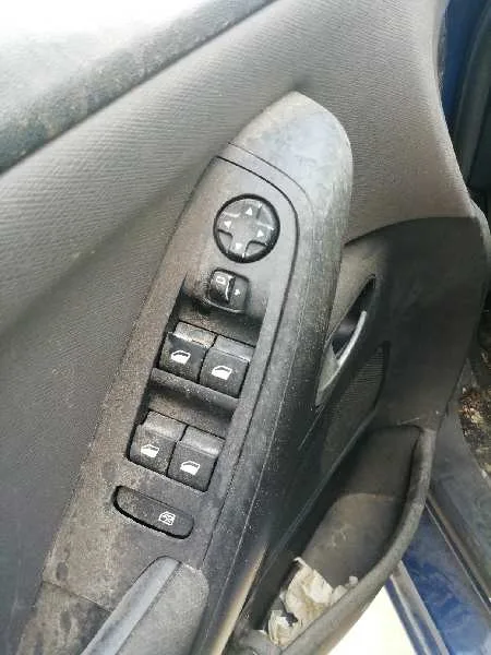 Mando Elevalunas Delantero Izquierdo para Citroën C4 Picasso