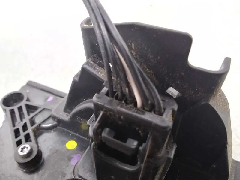 Cerradura Puerta Delantera Izquierda para Ford Fiesta (Ce1)