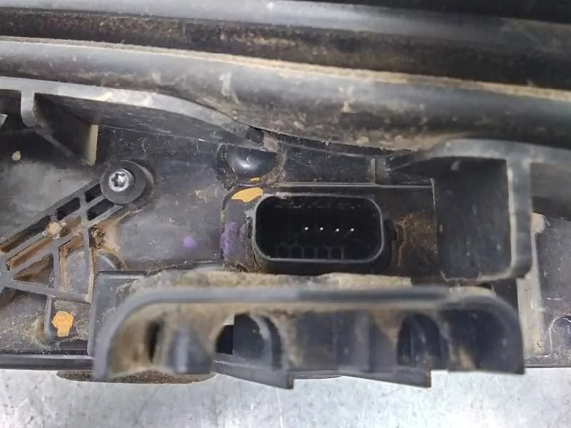 Cerradura Puerta Trasera Derecha para Ford Fiesta (Ce1)