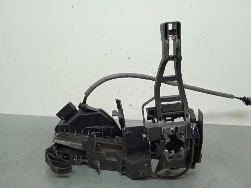 Cerradura Puerta Delantera Izquierda para Ford Focus Lim.