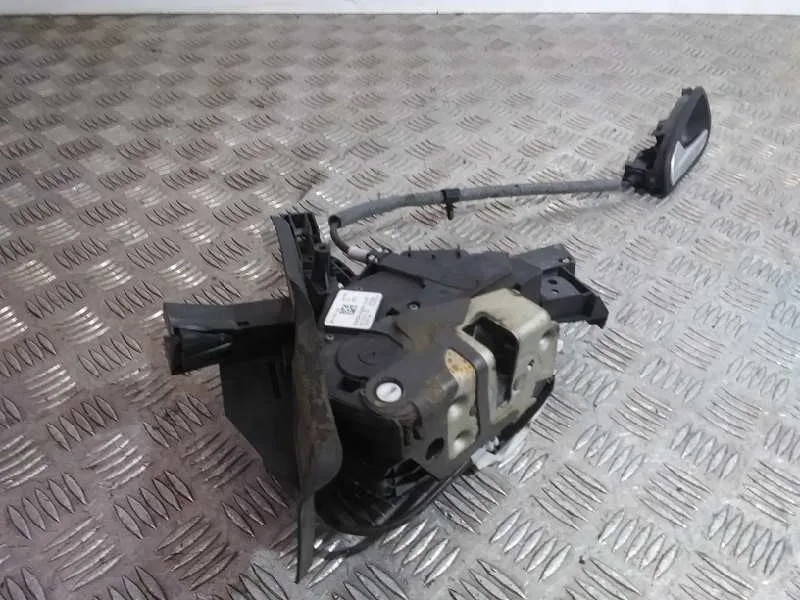 Cerradura Puerta Trasera Izquierda para Ford Focus Lim.