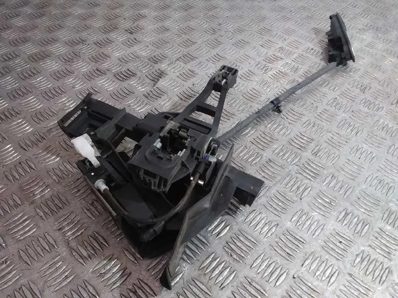 Cerradura Puerta Trasera Izquierda para Ford Focus Lim.