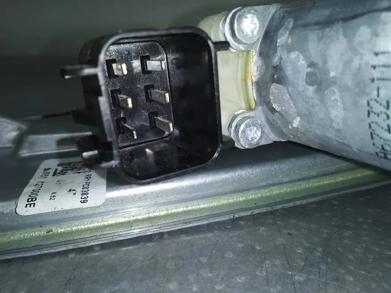 Elevalunas Trasero Derecho para Ford Focus Lim.