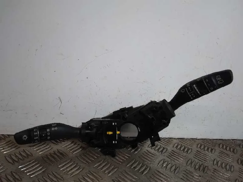 Mando Multifuncion para Hyundai I30 (Pd)