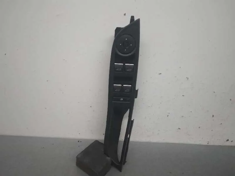 Mando Elevalunas Delantero Izquierdo para Ford Focus Lim.