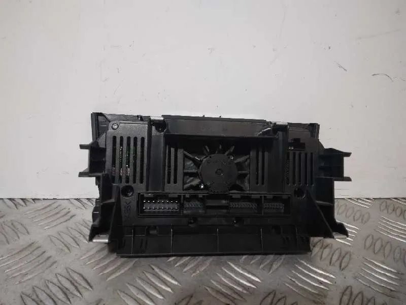 Mando Climatizador para Audi A3 Sportback (8P)