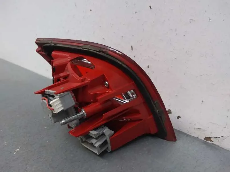 Piloto Trasero Derecho Interior para Audi A3 Sportback (8P)