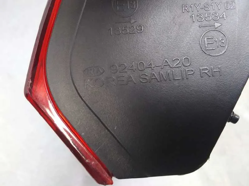 Piloto Trasero Derecho Interior para Kia Cee'd