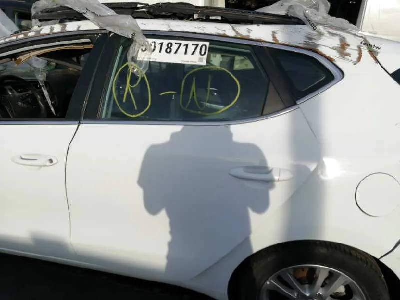 Puerta Trasera Izquierda para Kia Cee'd