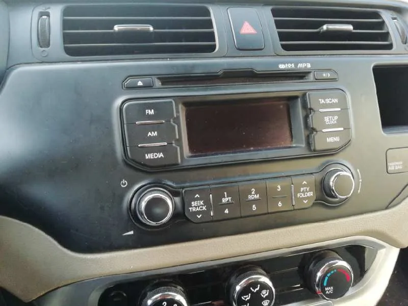 Sistema Audio / Radio Cd para Kia Rio