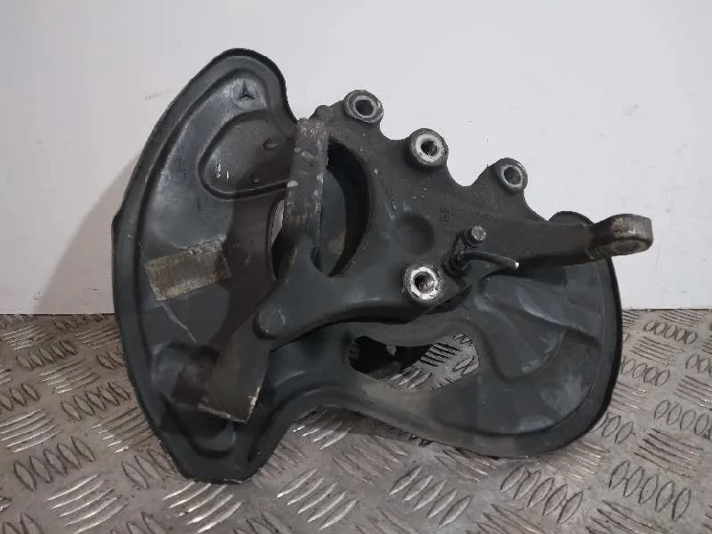 Mangueta Delantera Izquierda para Mercedes-Benz Clase C (W204) Lim.