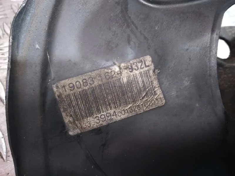 Mangueta Delantera Izquierda para Mercedes-Benz Clase C (W204) Lim.