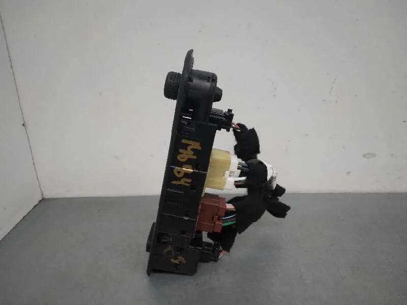 Mando Elevalunas Delantero Izquierdo para Renault Captur