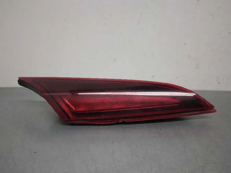 Piloto Trasero Derecho Interior para Opel Insignia Berlina