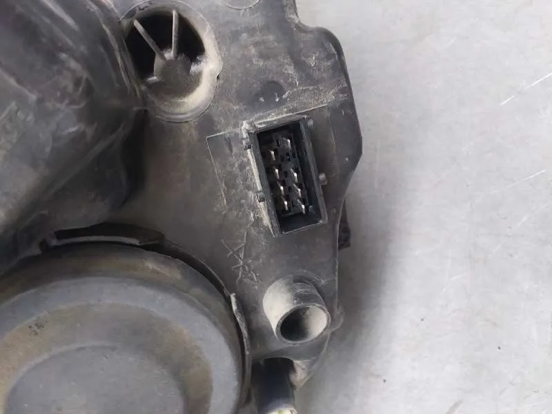 Faro Izquierdo para Peugeot 1007
