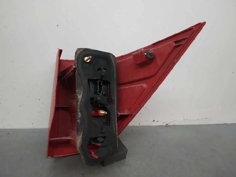 Piloto Trasero Izquierdo para Peugeot 1007