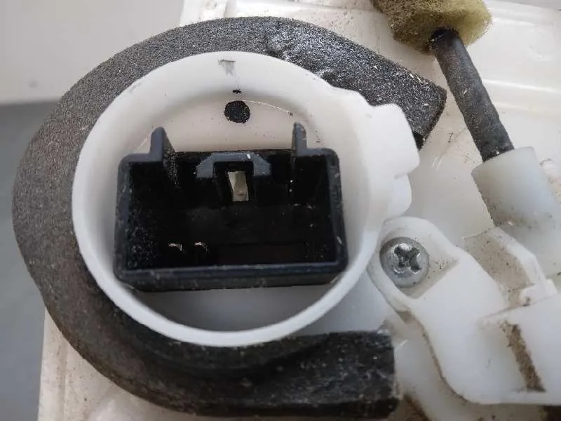 Cerradura Puerta Trasera Izquierda para Mazda 2 Lim. (De)