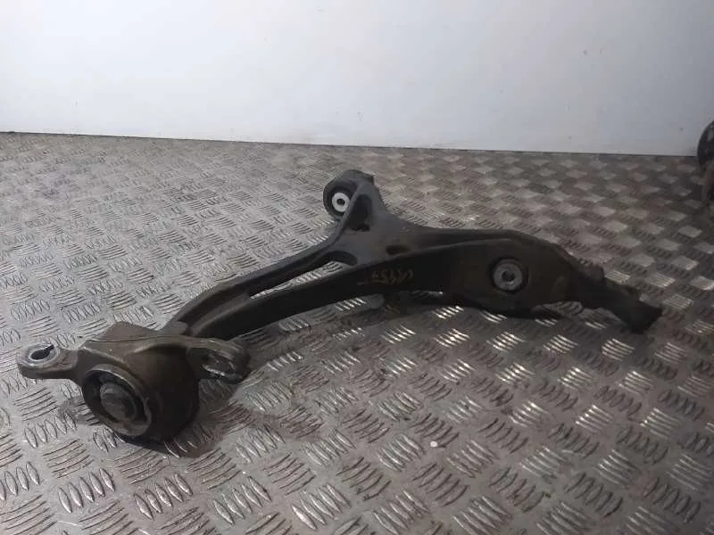 Brazo Suspension Inferior Delantero Izquierdo para Mercedes-Benz Clase M (W164)