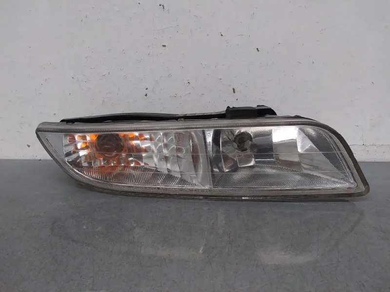 Faro Antiniebla Derecho para Ssangyong Rexton