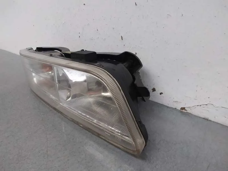 Faro Antiniebla Derecho para Ssangyong Rexton