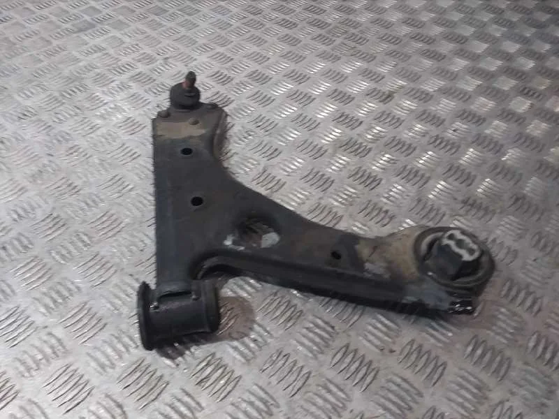 Brazo Suspension Inferior Delantero Derecho para Peugeot Bipper