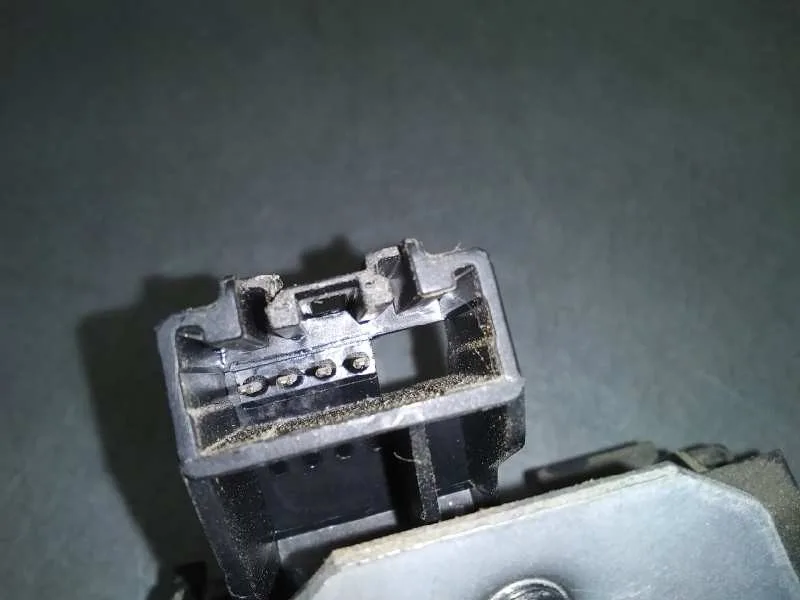 Cerradura Maletero / Porton para Volvo V40