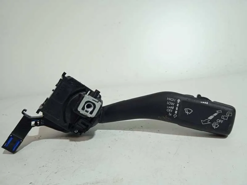 Mando Limpia para Seat Leon (1P1)