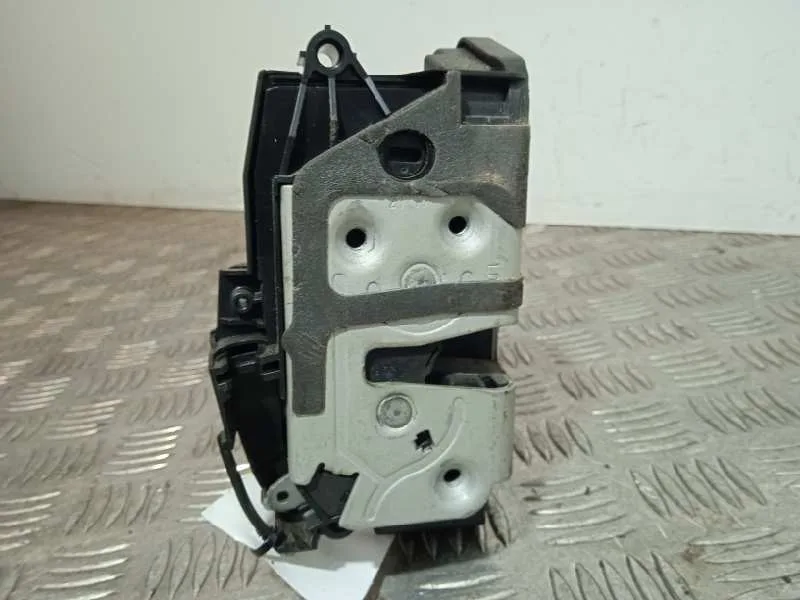 Cerradura Puerta Trasera Izquierda para Ford Focus Lim.