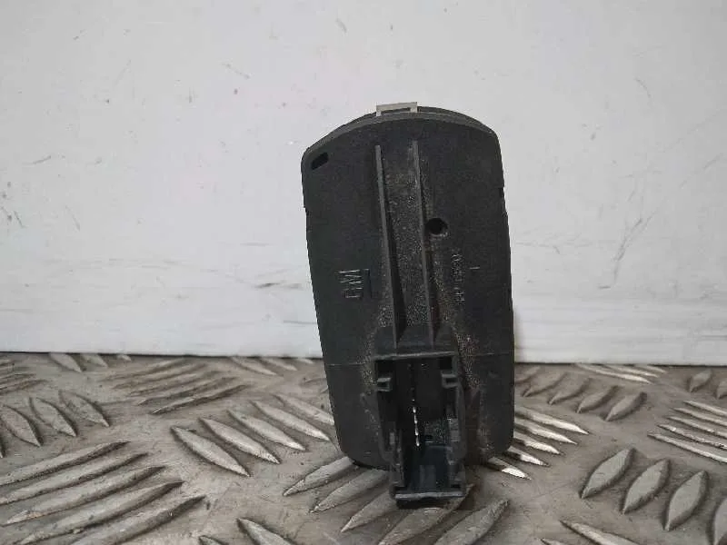 Mando Elevalunas Delantero Izquierdo para Opel Corsa D