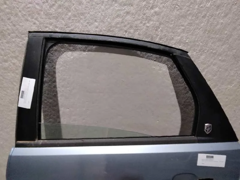 Puerta Trasera Izquierda para Ford Focus Berlina (Cap)