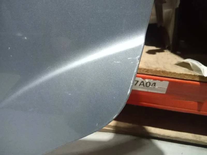 Puerta Trasera Izquierda para Ford Focus Berlina (Cap)
