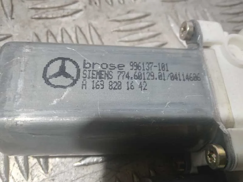 Motor Elevalunas Delantero Derecho para Mercedes-Benz Clase A (W169)