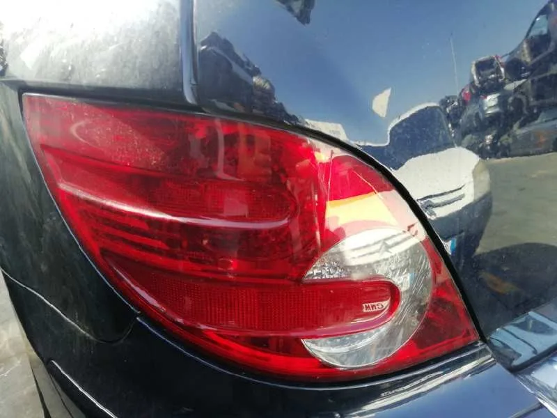 Piloto Trasero Izquierdo para Mercedes-Benz Clase R (W251)