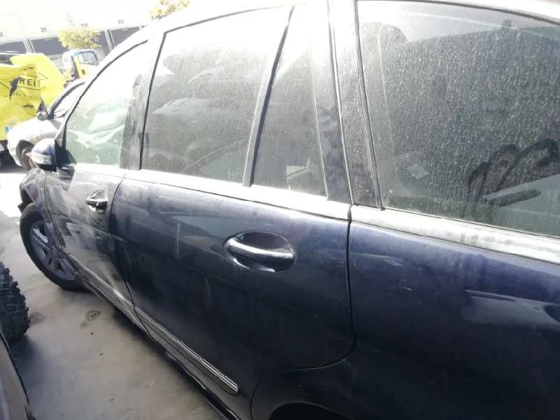 Puerta Trasera Izquierda para Mercedes-Benz Clase R (W251)