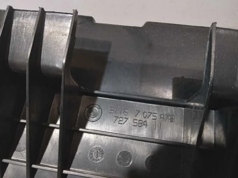 Guantera para Bmw Serie 3 Berlina (E90)