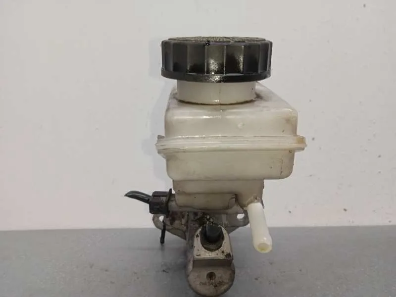 Bomba Freno para Toyota Avensis Berlina (T25)