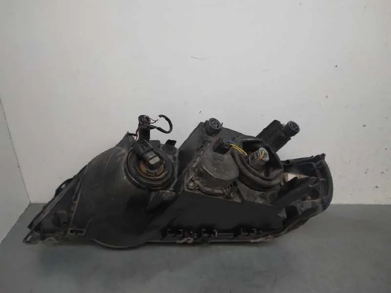 Faro Derecho para Bmw X5 (E53)