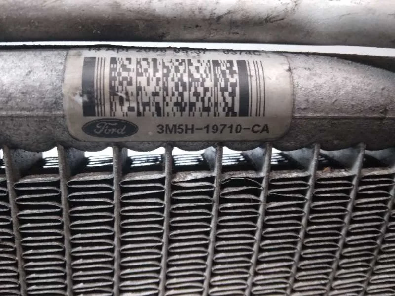 Condensador / Radiador Aire Acondicionado para Ford Focus Berlina (Cap)