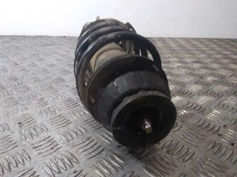 Amortiguador Delantero Derecho para Kia Rio (Yb)