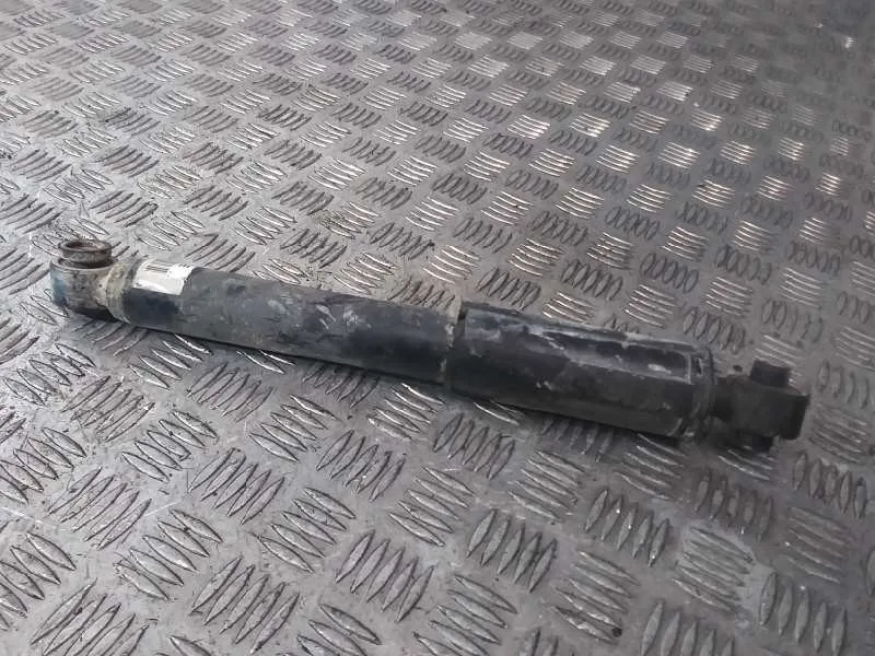 Amortiguador Trasero Izquierdo para Kia Rio (Yb)
