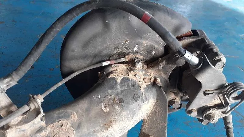 Puente Trasero para Kia Rio (Yb)