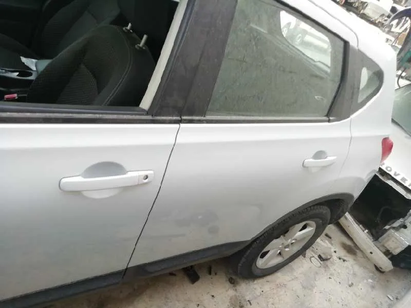 Puerta Trasera Izquierda para Nissan Qashqai (J10)