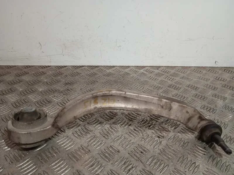 Brazo Suspension Inferior Delantero Derecho para Seat Exeo Berlina (3R2)