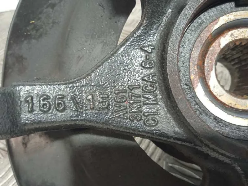 Mangueta Delantera Izquierda para Ford Focus Lim.