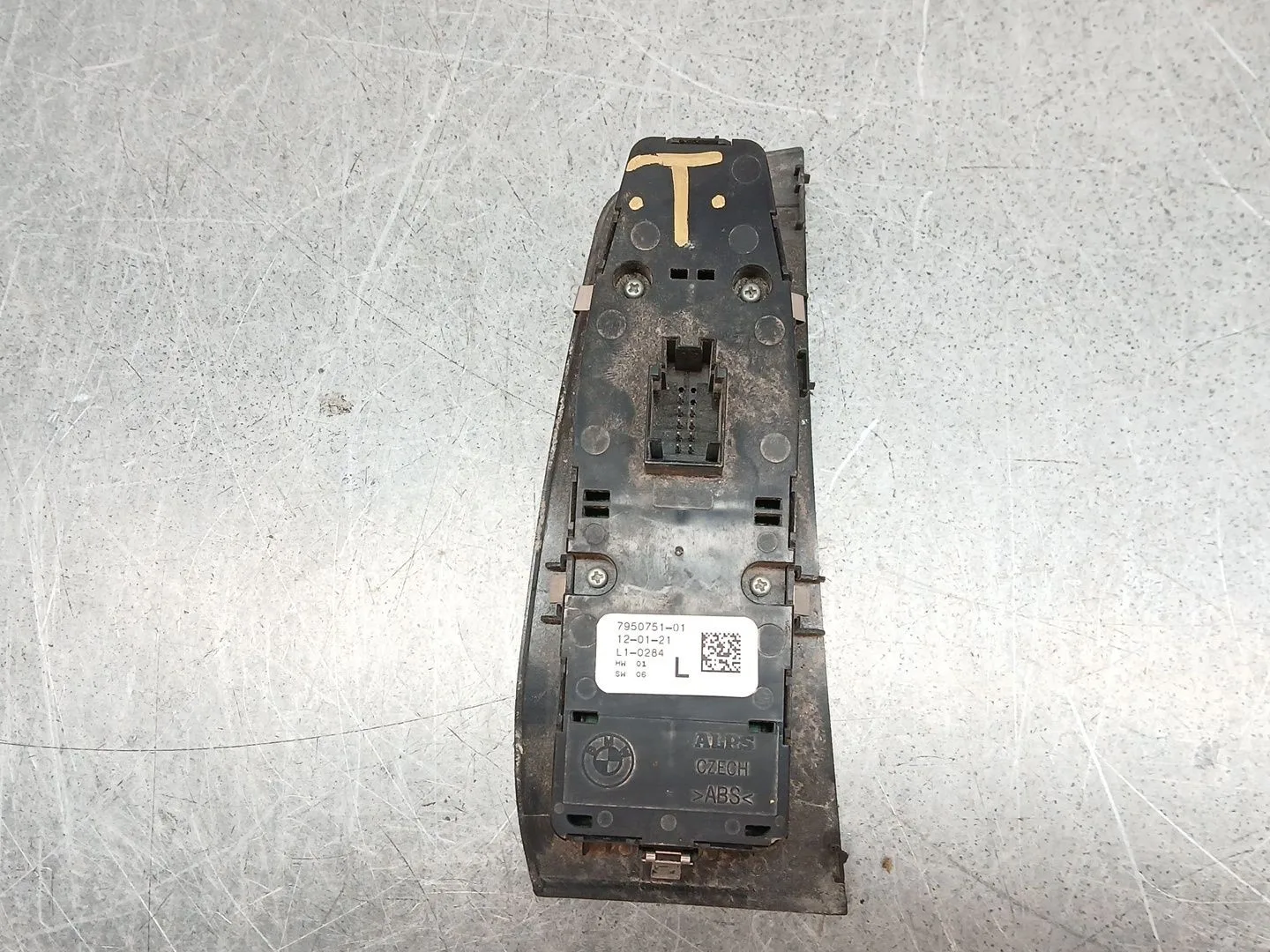 Mando Elevalunas Delantero Izquierdo para Bmw Serie 1 Lim. (F40)