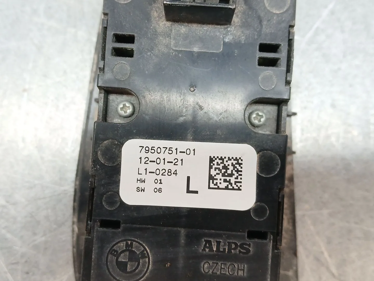 Mando Elevalunas Delantero Izquierdo para Bmw Serie 1 Lim. (F40)