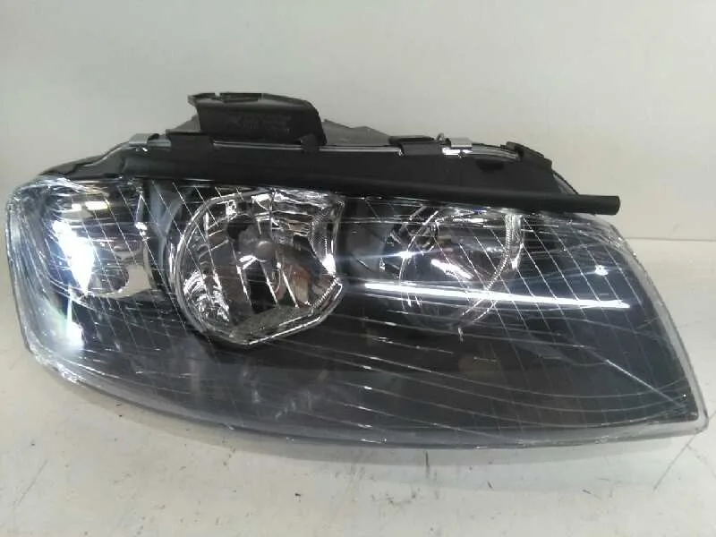 Faro Derecho para Audi A3 (8P)