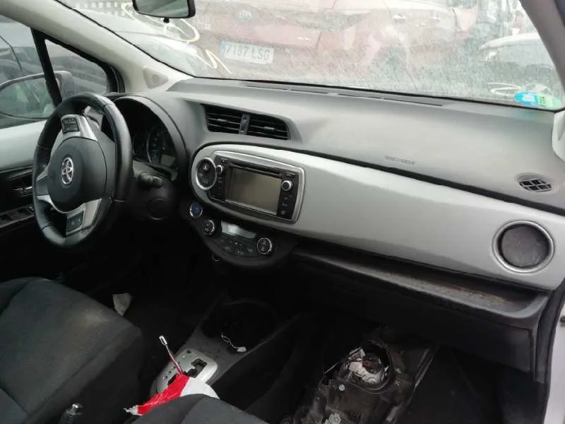 Salpicadero para Toyota Yaris