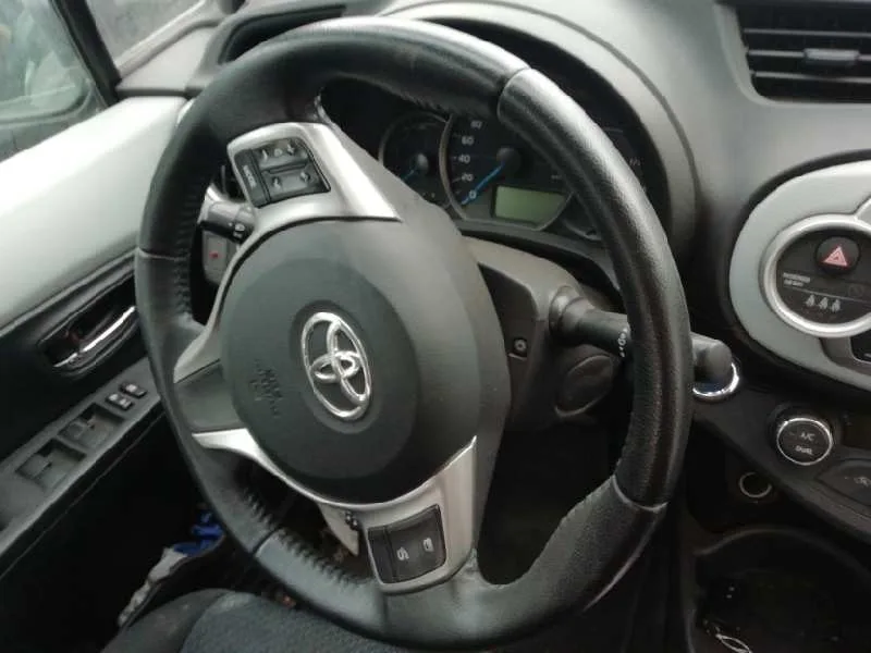 Volante para Toyota Yaris
