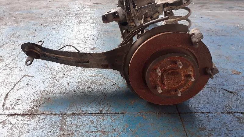 Puente Trasero para Ford Focus Lim. (Cb8)